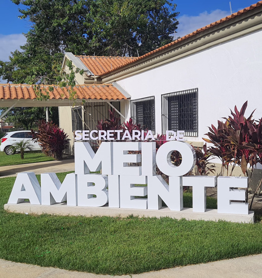 Letras faixa em letreiro